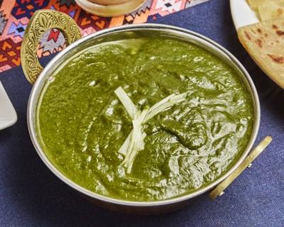 サグチキンカレー Saag Chicken + Nan