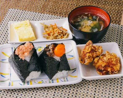 戸越屋名物“戸越丸”(唐揚げ)セット