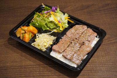 上カルビ弁当