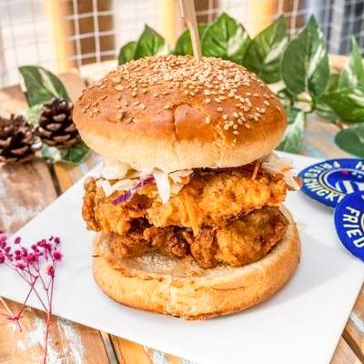 ダブルハイカラチキンバーガー