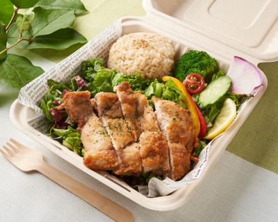 熟成皮なし鶏モモ肉ステーキ Grilled Chicken