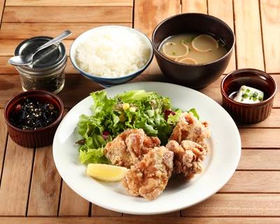 若鶏の唐揚げ