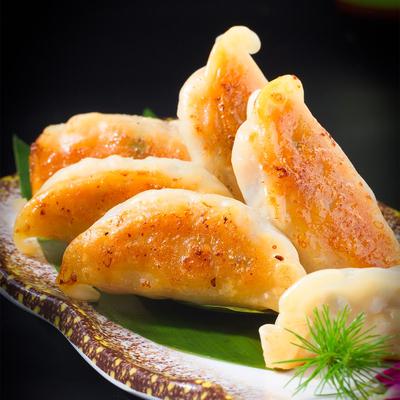 焼き餃子【煎餃子】(六個)