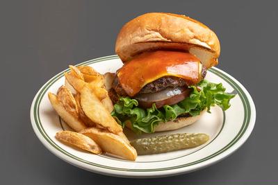 チーズバーガー【ポテト＆ピクルスセット】