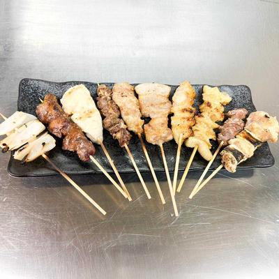 焼き鳥盛り合わせ (塩orタレ) 10本