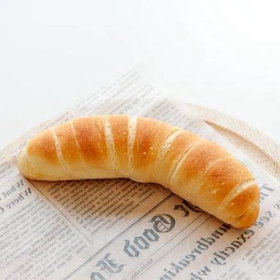 塩パン Salted Bread