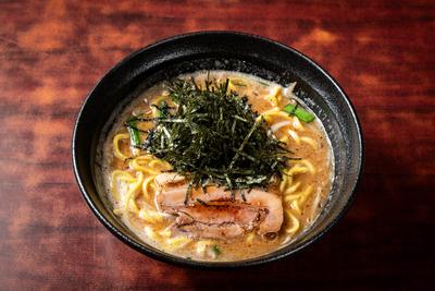 濃厚魚介豚骨味噌ラーメン