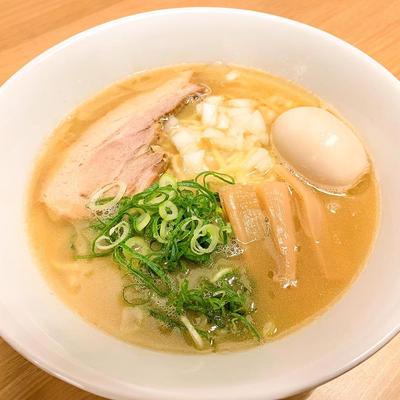 味玉とんこつ醤油ラーメン