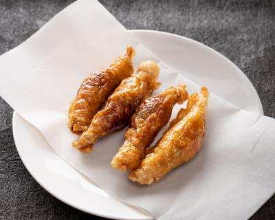 鶏皮ぎょうざ(4個入り)