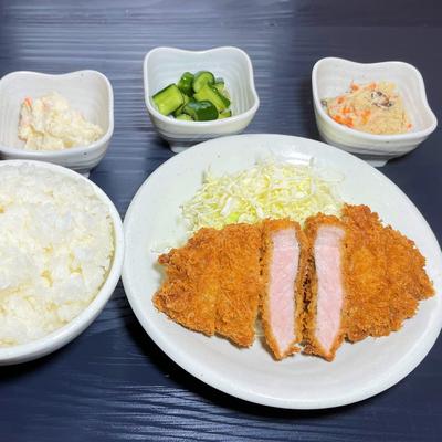 ロースかつ定食