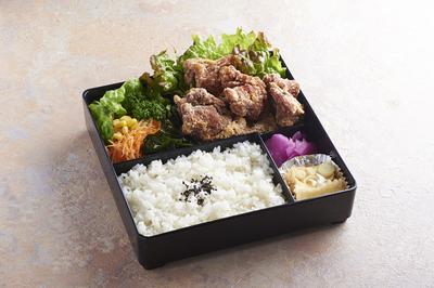 唐揚げ弁当