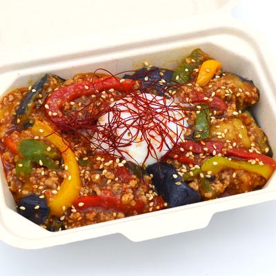 旨辛麻婆茄子パプリカ丼 Spicy Mapo Eggplant ＆ Bell Pepper Bowl