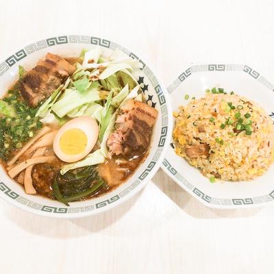 太肉麺(ターローメン)とチャーハンセット