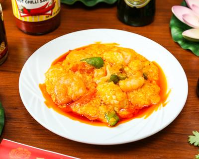 エビ・イカのココナッツカレー炒め(パッポンカリー)
