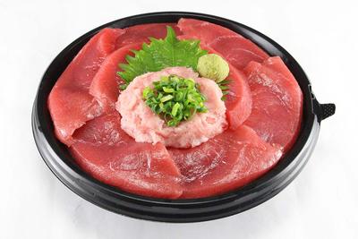 鉄火丼 Tuna bowl