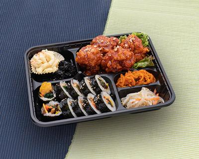 キンパ＆ヤンニョムチキン弁当 Gimbap ＆ Yangnyeom Chicken Bento Box