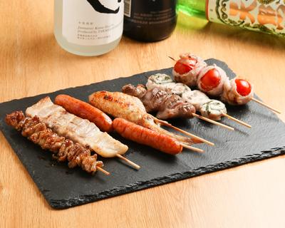 焼き鳥おまかせ7本盛り合わせ Yakitori Assorted Platter