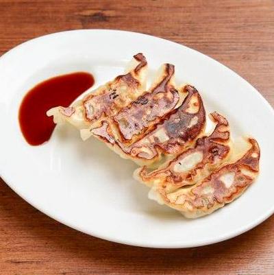 焼餃子(5個) Fried Gyoza Dumplings (5 Pieces)