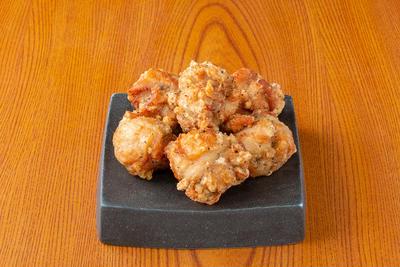 当店人気メニュー！鶏鬨から揚げ
