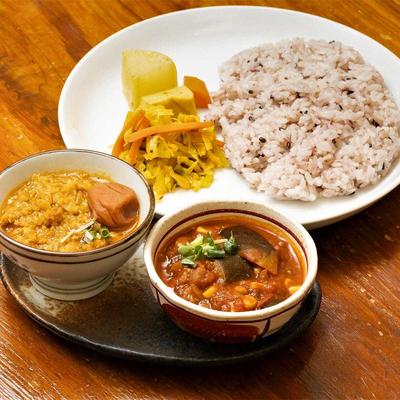 <ナンコツキーマ+週替わりのベジカレー> まかないカレー2種盛り弁当