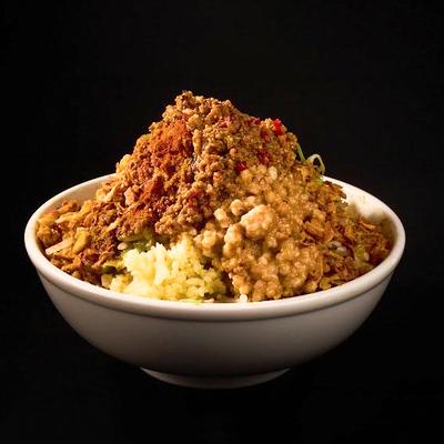 デカ盛り汁なし豚そば【キーマカレー】