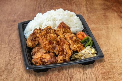 【デカ盛り】焼肉屋さんの唐揚げ弁当