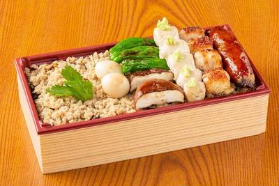 塩そぼろ焼鳥重