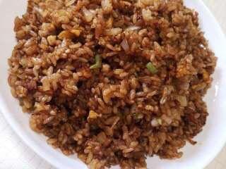 黒チャーハン Black Fried Rice