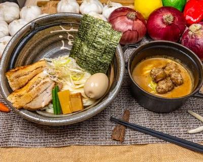 全部乗せつけ麺
