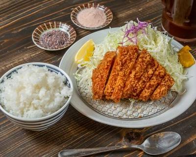 ロースかつ定食(ロース 約170g ナマック岩塩付)