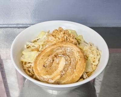 G系 小ラーメン豚一枚 麺150g