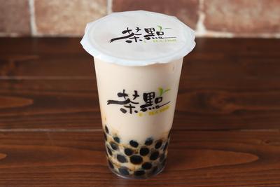 アッサム紅茶黒糖タピオカミルクティー(阿姆茶黑糖茶)