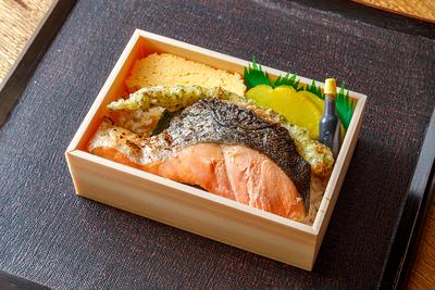 鮭のり弁当