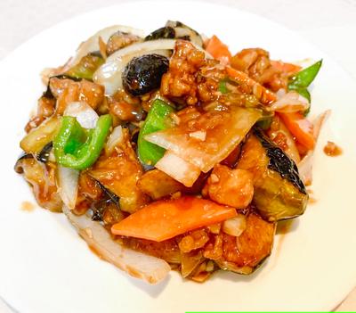 揚げ鶏とナスの炒め定食