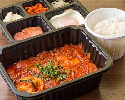 ブデチゲ定食 Budae Jjigae Set Meal