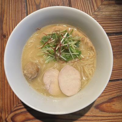 濃厚鶏白湯そば