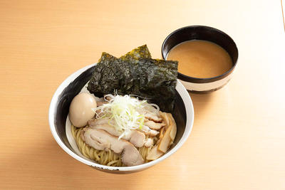 特製鶏白湯魚介つけ麺