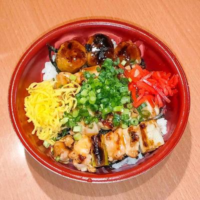 やきとり丼 Grilled Chicken Bowl
