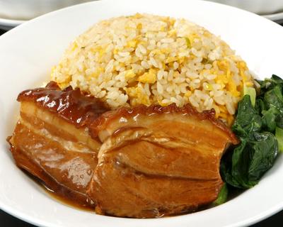 角煮チャーハン (扣肉炒)