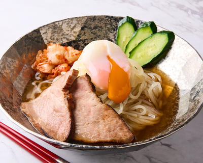 温玉のせ盛岡冷麺 Morioka Cold Noodles with Hot Spring Egg