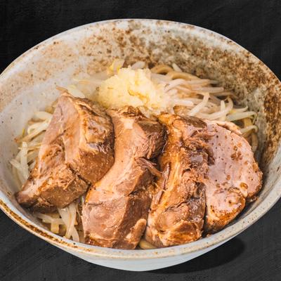 ゴッツい倍チャーシュー油そば(肉180g 麺220g)