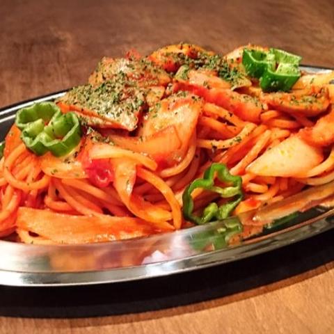 カフェ スタイル コジロウ ナポリタン(サラダ付き)