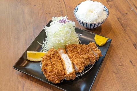とんかつ檍のカレー屋 いっぺこっぺ新宿御苑店 ロースかつ弁当