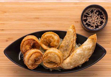 ごごチキン (浅草店) 揚げ餃子 Fried Gyoza Dumplings