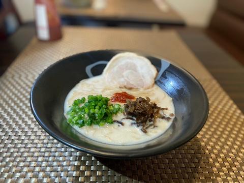 濃厚とんこつラーメン 一峰 ラーメン