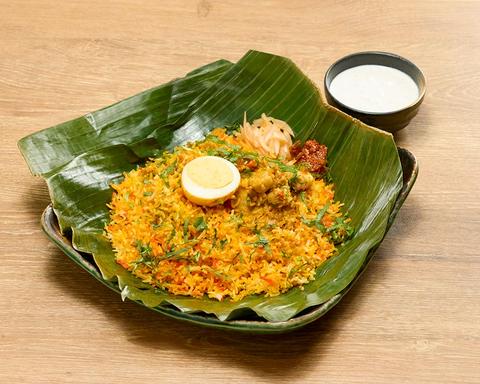 すぱいし家 飯田橋店 【ランチ1番人気！】バナナリーフで蒸しあげたチキンビリヤニセット Special Chicken Biryani Set