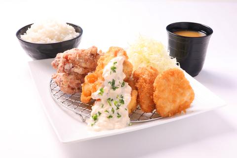 鳥さく もりのみやキューズモールBASE チキンチキンチキン定食