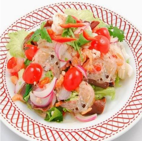 【本場インド風のカレー】アジア屋台 チャオパリバール 赤坂 ヤムンセンサラダ Yamunensen Salad