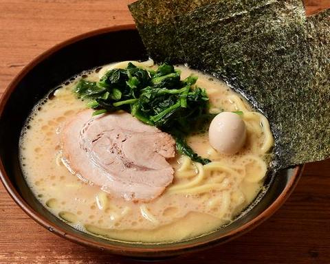 横浜家系ラーメン 極味家 大倉山店 塩ラーメン