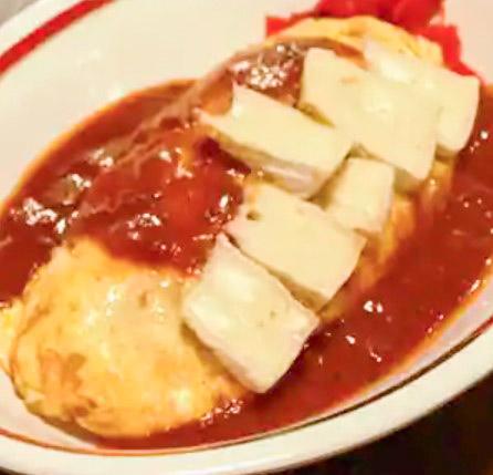 パラダイスカレー 鶴橋店 カマンベールチーズオムライス